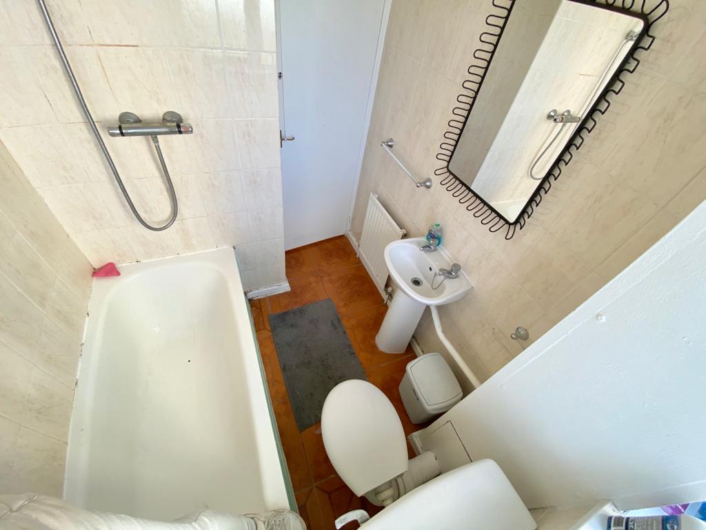 Double room near Oval